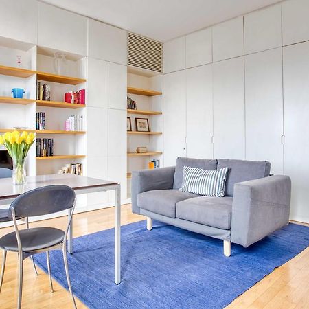 Joivy Vibrant Studio With Balcony มิลาน ภายนอก รูปภาพ